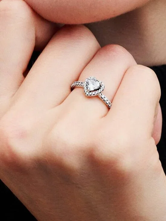 Pandora Elevated Heart Ring - Picture 5 of 5